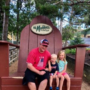 Meet your Posher, Eric